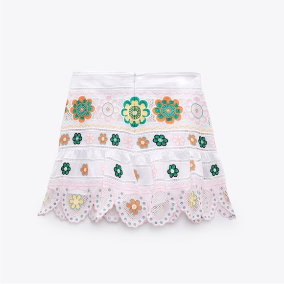 NWT Zara White Floral Embroidered Skorts - Picture 10 of 15